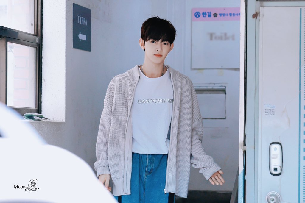 Moonsidee0725's tweet photo. 230404

설레네요

 #장하오 #章昊 #ZHANGHAO #보이즈플래닛 https://t.co/pFR5BKCb9L