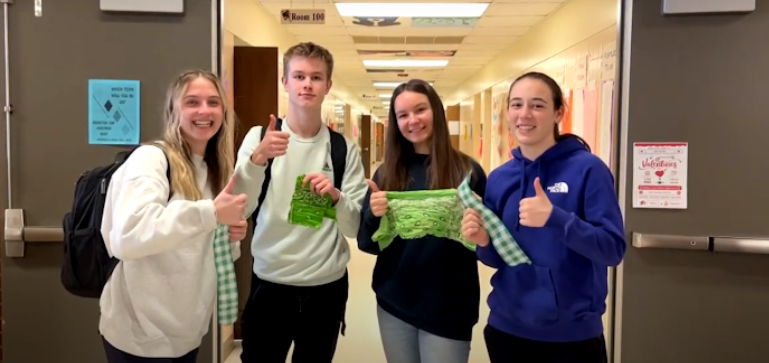 Check out our most recent article:
thehigharrow.com/ihs-green-band…
IHS Green Bandana Project brings support and awareness to mental health issues
"By SYDNEY ANDERSON
IHS has found a way to raise awareness and support mental health by participating in The Green Bandana Project. This...