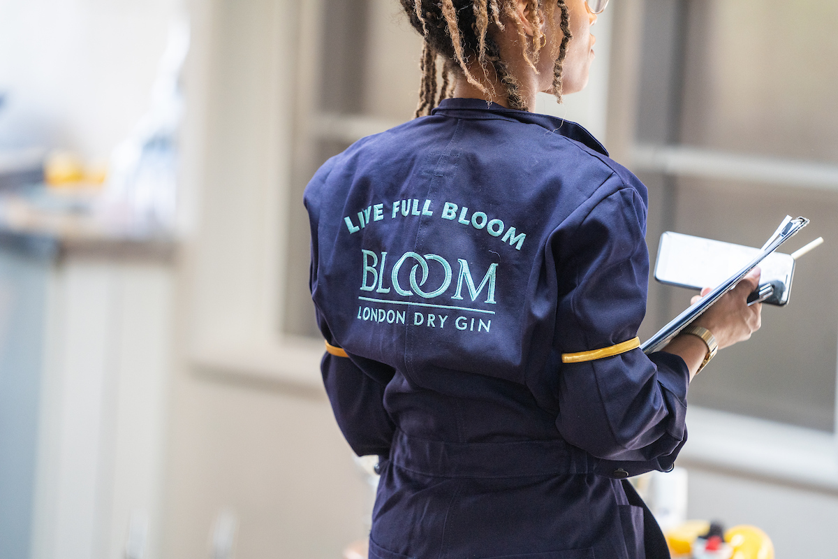 mixandmatchltd's tweet image. Spring is here &amp;amp; the perfect spirit for sunny weather is Bloom London dry gin. We hosted a fantastic cocktail masterclass at the Allbright Club for the Bloom Passion Projects 😍
@weareAllBright 

#bloomgin #BloomLondon #Mayfair #eventproduction #London #Eventprofsuk lovegin