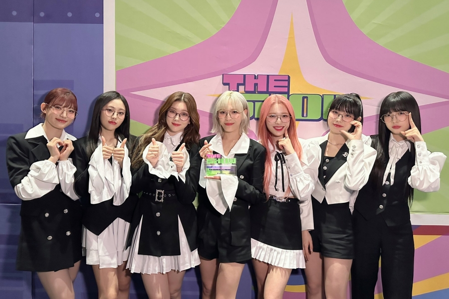 WATCH: #Billlie Takes Tearful 1st-Ever Win On "The Show" With "EUNOIA" #billlie1stwin 
soompi.com/article/157754…