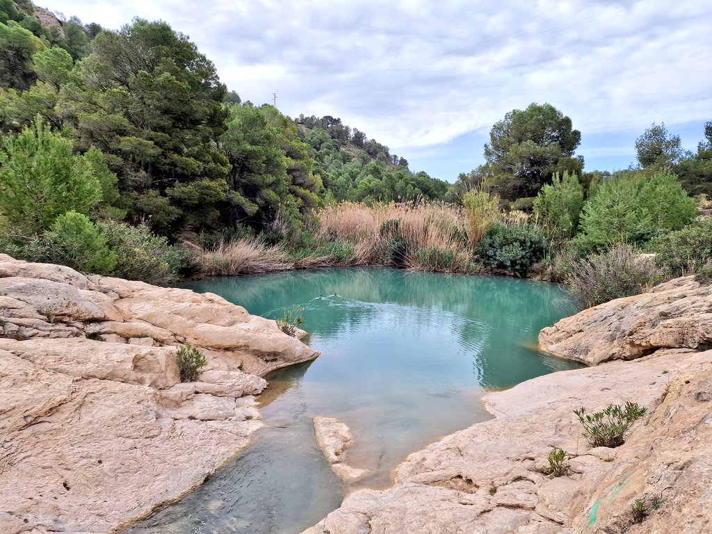SergioManzFern's tweet photo. 🌞 Ruta por Fuente Caputa muy recomendable para un saliente de guardia y para ir a bañarse con peques!
#PBSG plan de bienestar para salientes de guardia https://t.co/4gPRbeiHaG