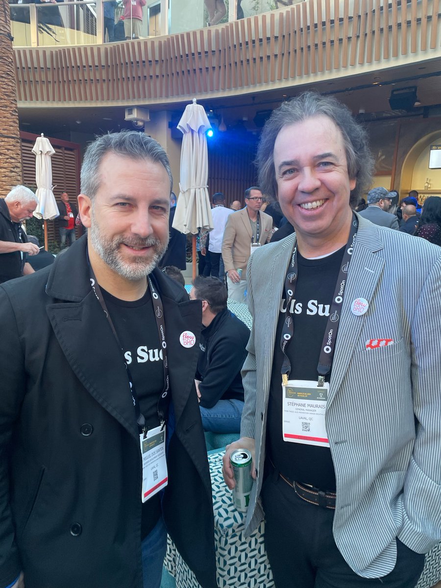 GoAuntFlow's tweet photo. 💥 Last week, the Aunt Flow #marketingteam traveled to Las Vegas for TWO trade shows, the @AmusementExpo🎡 + the Bar & Restaurant Expo🍴
In Aunt Flow fashion, we recruited TONS of new #FlowBros 💪 https://t.co/gYkpggVpvs