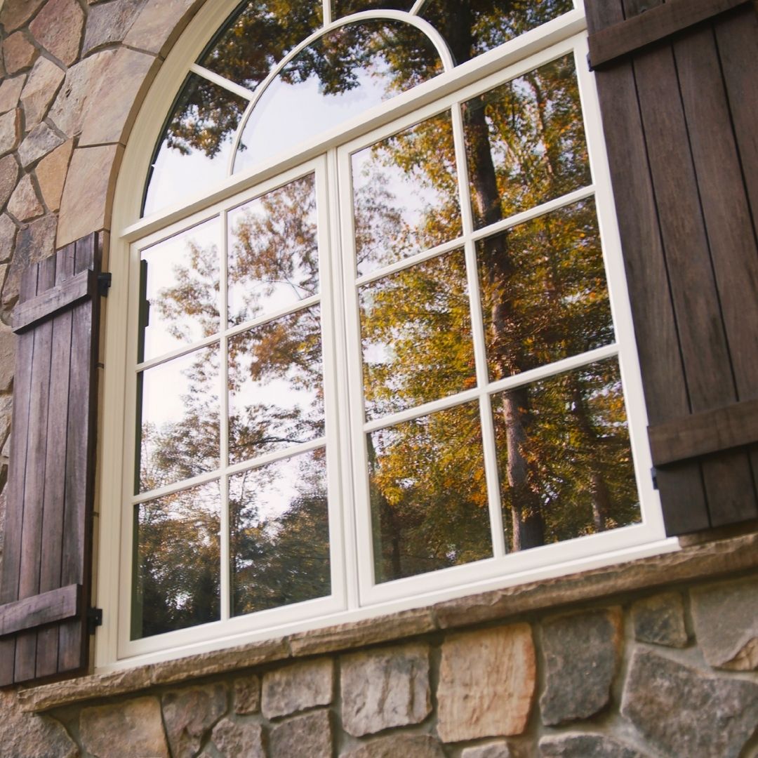 NGWindows's tweet image. #designtiptuesday ✨

When choosing replacement windows and doors that will bring in more natural light, the width of the frame can make all the difference.

Click the link to learn more: ngwindows.com/windows/window…

#windowframes #natural #light #replacementwindows