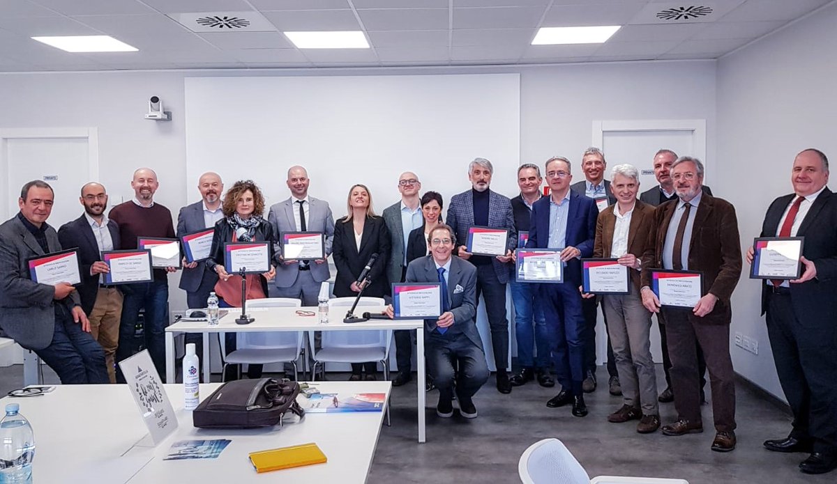 Legacoop Produzione e Servizi (@legacooppes) on Twitter photo Concluso il percorso Manager & Workers Buyout co-progettato da #LPS insieme a #Manageritalia per la costruzione e formazione di un bacino di competenze specialistiche in grado di essere attivate su futuri progetti ed iniziative concrete di #workersbuyout
🔎legacoop.produzione-servizi.coop/wbo-concluso-i… Concluso il percorso Manager & Workers Buyout co-progettato da #LPS insieme a #Manageritalia per la costruzione e formazione di un bacino di competenze specialistiche in grado di essere attivate su futuri progetti ed iniziative concrete di #workersbuyout
🔎legacoop.produzione-servizi.coop/wbo-concluso-i…