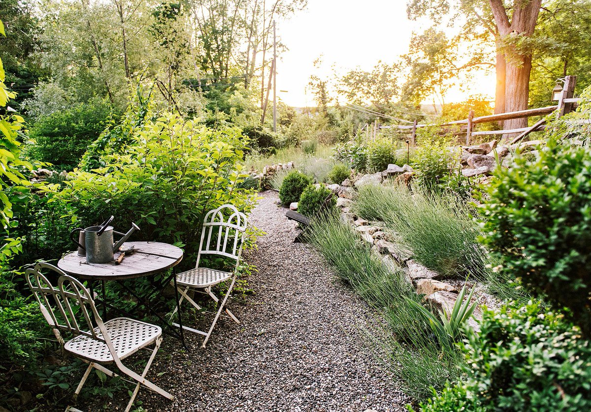 SynapseGroupInc's tweet photo. The Rise of Sustainable Gardening  #synpasereads #whatwearereading #companypride https://t.co/DjCBvPNOUm https://t.co/cDAjcrRFS0