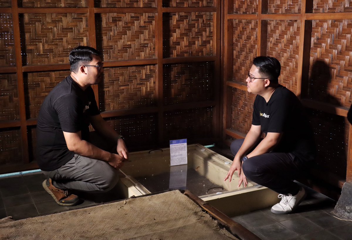 rahmaphoto's tweet photo. SPESIAL HUT-77 BSSN,
SAKSIKAN SERI PERTAMA PODKAMSIMAS DI YOGYAKARTA.
Malam ini, 4 April 2023, Pukul 20.30 di youtube Channel BSSN.
#bssn #hut77bssn #Yogyakarta #napaktilas #sejarah #persandian #kisahtanahjawa #omhao https://t.co/N7cswImgky