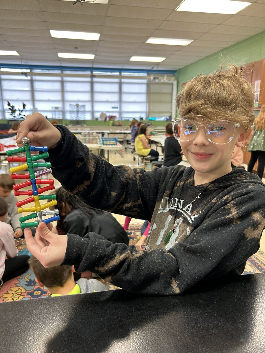 Spot light artist of the week!  So creative !