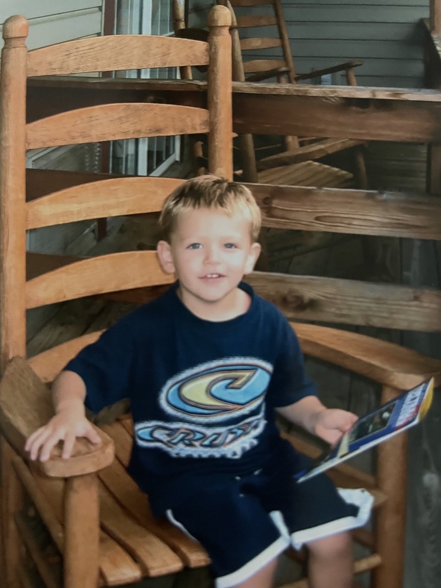 biddy258's tweet photo. Happy 21st Birthday Michael!!! Enjoy all that is to come! ❤️ Mom https://t.co/cdjIY4lw2u