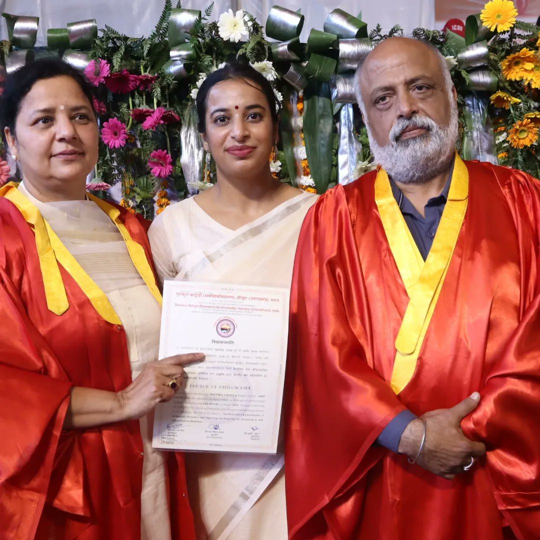 My mom and dad got their full time PhD Degree with me. 
. 
. 
This is my convocation moment.. 
Share your convocation memories.. 

<a href="/workingbnb/">Academic Chatter</a> <a href="/academicvoices/">Voices of Academia</a> @_Academicme <a href="/PhD_Genie/">PhD_Genie</a> <a href="/PhDVoice/">PhD Voice - Independently Run</a> <a href="/ThePhDPlace/">The PhD Place</a>