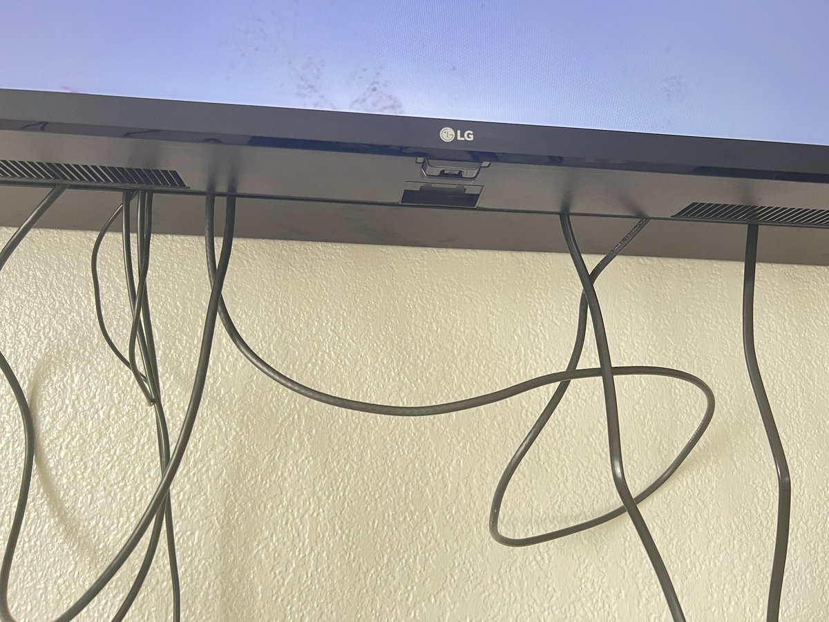 Lee Cable tweet media