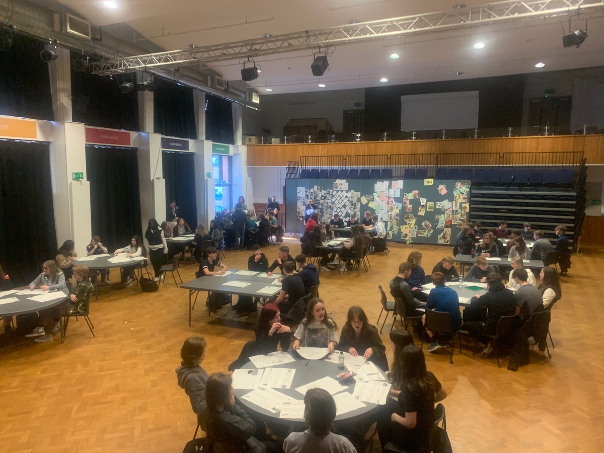 Fantastic turnout for English Lit revision today. Well done, Year 11. 9am start next Thursday 13th April for language. See you there! 👏🏼 <a href="/DLSHeadteacher/">Mr Rannard</a> <a href="/Dlsyear_11/">DLS Year 11</a>