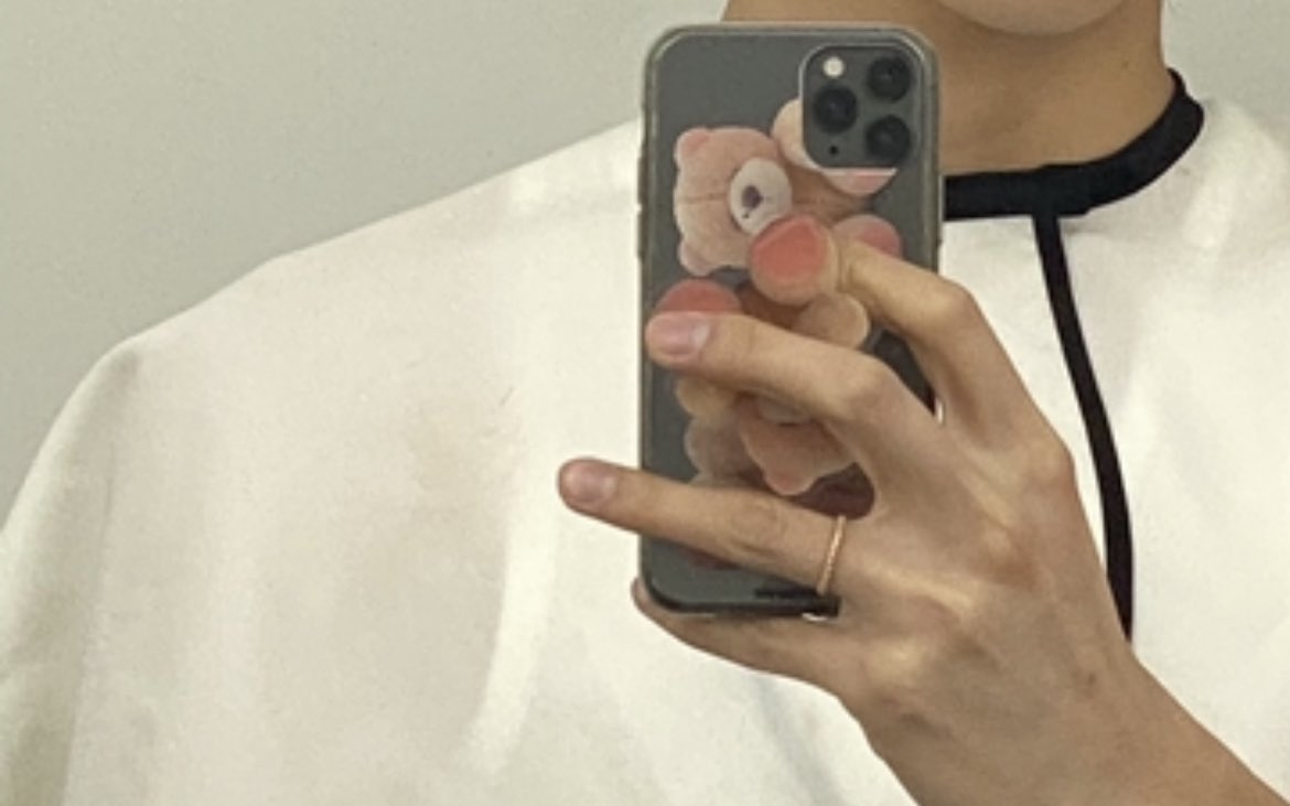 아 폰케이스 존나기엽다 ㅋㅋ
니 곰돌이수집가가