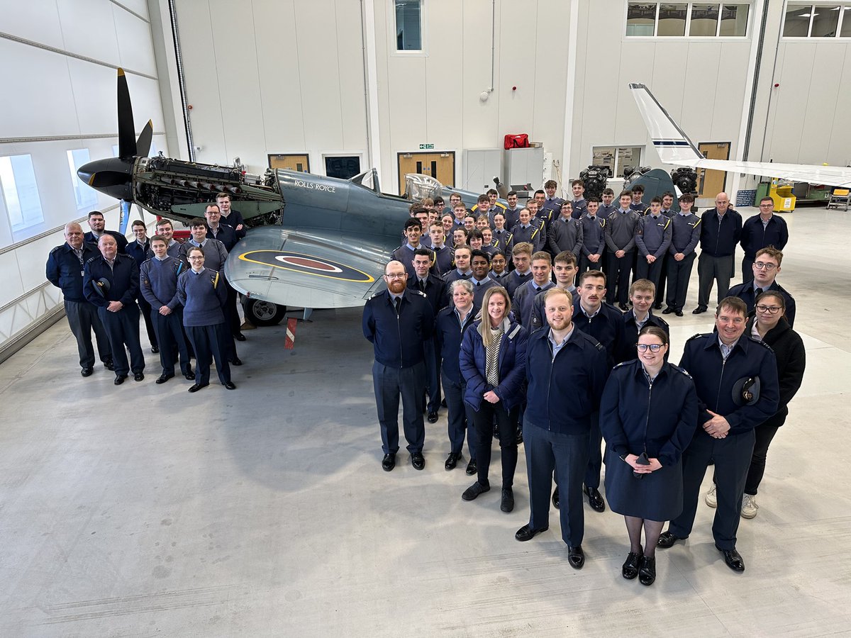 qaic_rafac's tweet photo. On Monday, we visited the @RollsRoyce Heritage and Future Exhibition, as well as their Flight Operations Centre at East Midlands Airport. 

Thank you to the staff at Rolls Royce for hosting, as well as our very own Flt Lt Clarke for organising the industry visit! #QAIC15Grad https://t.co/jCgQoDAauH