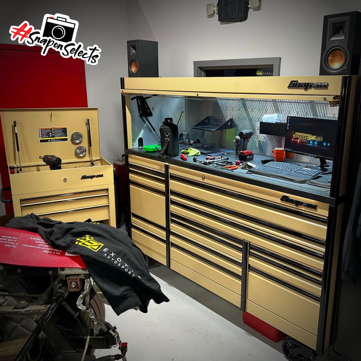 Snapon_Tools's tweet photo. They say the color of your toolbox matches your personality.. Let's see what your #ToolStorageTuesday setup says about you 

📸: @mike.zusin https://t.co/7SLGMOpqnK