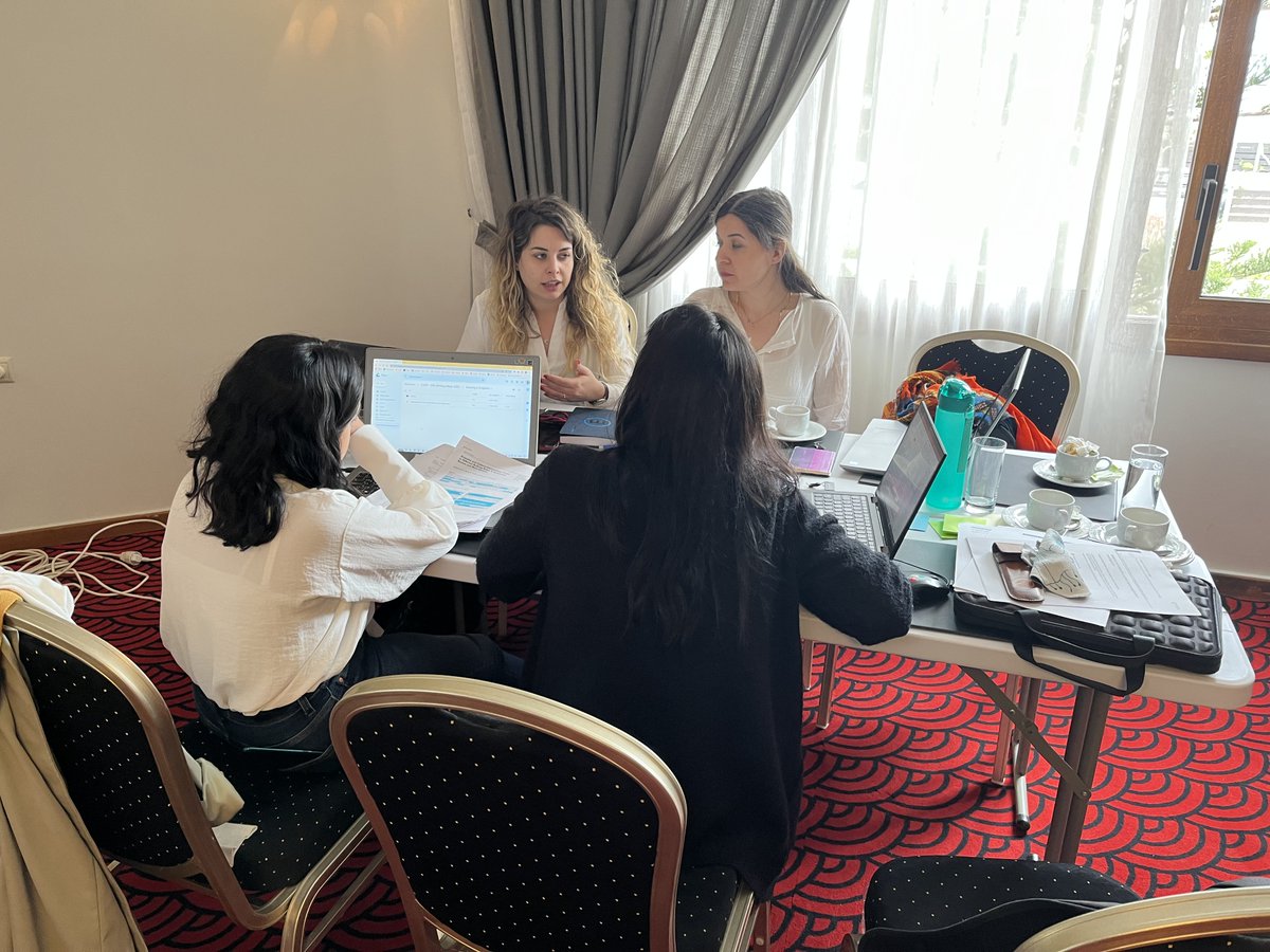 EadpERU's tweet photo. Reporting from the first half of day 1: Early career researchers have already started working with the seniors in their groups. We hope to keep up the enthusiasm in the afternoon as well 🥰 https://t.co/5rJnJVjAWW