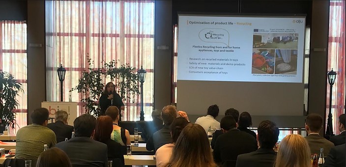 PRecycling_EU's tweet photo. The @PRecycling_EU participated in the Bio!Toy conference held on 21 and 22 March 2023 in Nuremberg (Germany) with as goal the use of more sustainable material in the toy sector.

Read the full article here 👇
https://t.co/eVwtxxZAZq

#Toys #sustainable #recyclability #renew https://t.co/CeYLH0aAu1