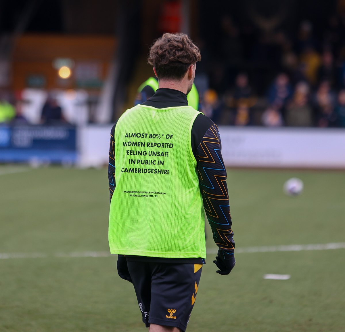 KnowViolenceAW's tweet photo. Last month, @CambridgeUtdFC warmed up wearing KNOW Violence Against Women bibs – check out some of the snaps we got ⬇️ 
 
To learn more about the campaign and what we stand for, visit our website: https://t.co/PFbWqVNW6l https://t.co/O6CQuMyl32