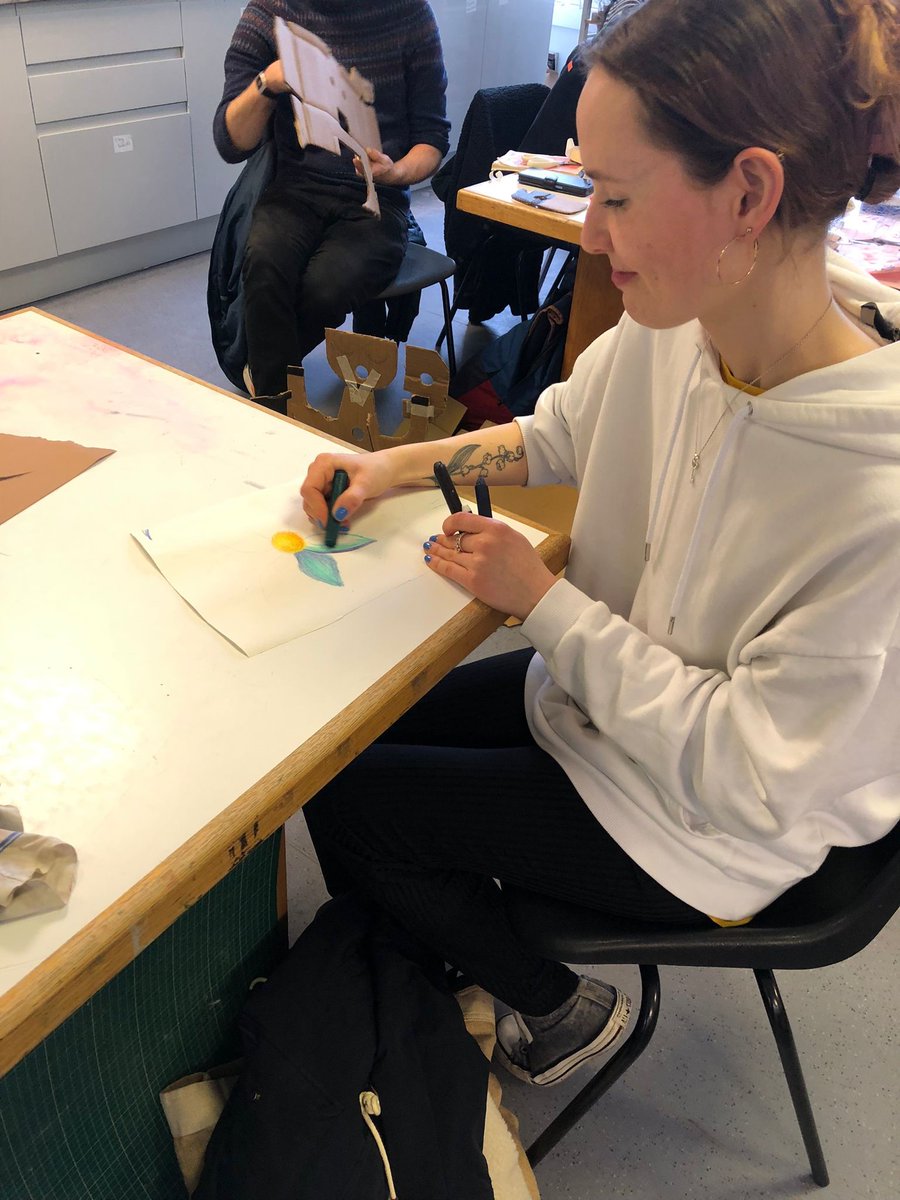 Creative reflections with BSc Year 1 Occupational Therapy and Physiotherapy students, hosted by artist @AndyHDesign and lecturers @JaneHibberd20 and @kellylecturer @UEA_Health @UEAOTSoc @UEA_Physio @ueaphysiosoc #OccupationalTherapy #Physiotherapy #HealthHumanities