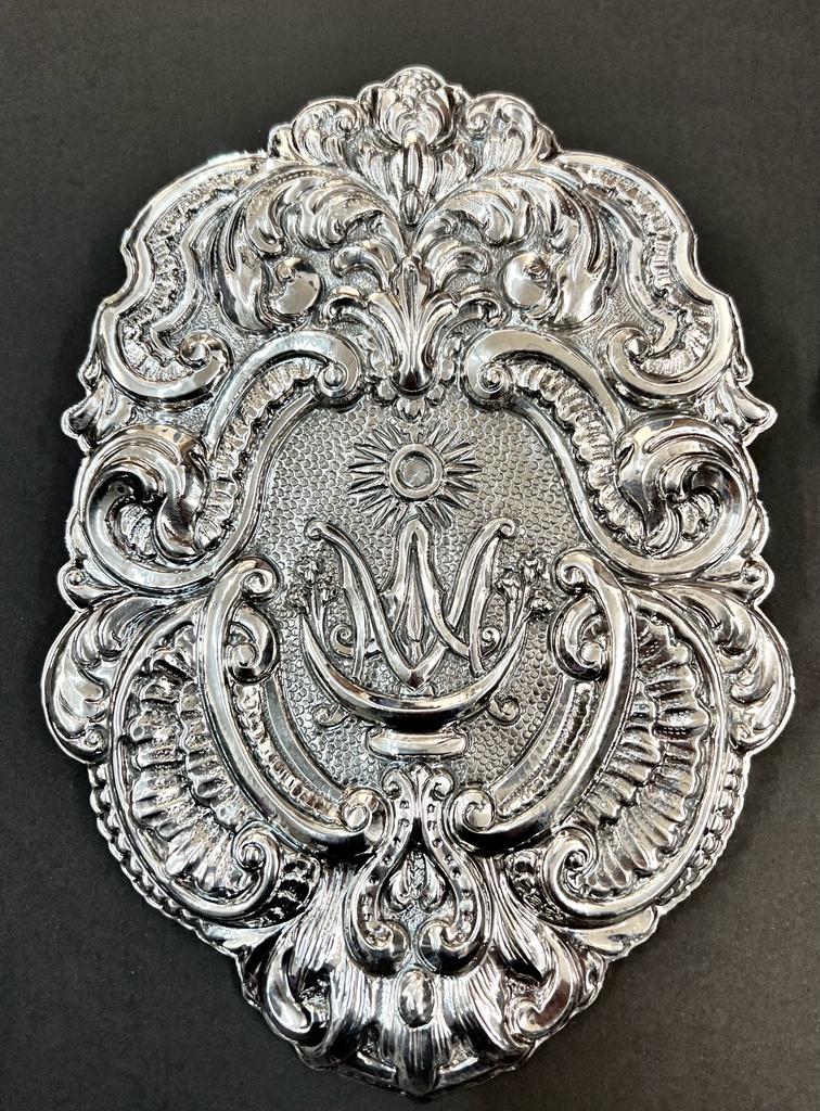 - Juego de 15 albas para el cuerpo de acólitos, realizado por un grupo de hermanas costureras.
- Restauración de 4 ciriales, realizado por <a href="/OrfebreBernet/">Orfebrería Bernet</a>
🤗 Agradecemos enormemente al grupo joven y al grupo de hermanas costureras por su colaboración

#TDSCofrade #AmorYAmargura