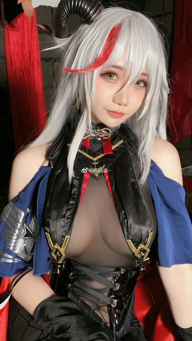 Twitterのコスプレ画像15