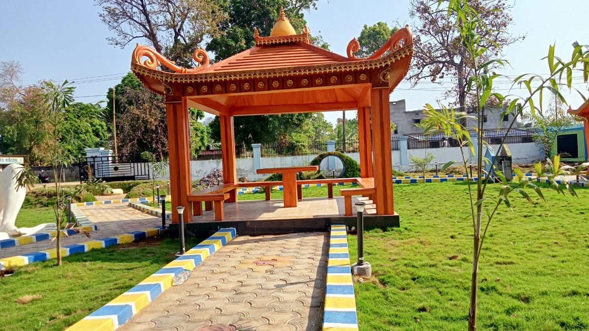 Lib_Movement_OD's tweet image. #OpenSkyLibrary in Kalimela, Malkangiri opened for Public.
Kalimela library is a Public Library Initiative in a small town of Odisha.
Hope Govt. will focus to built many Public Libraries in Odisha on this way. 
#OdishaPublicLibraryVision2024 
@CMO_Odisha @MoSarkar5T @SecyChief