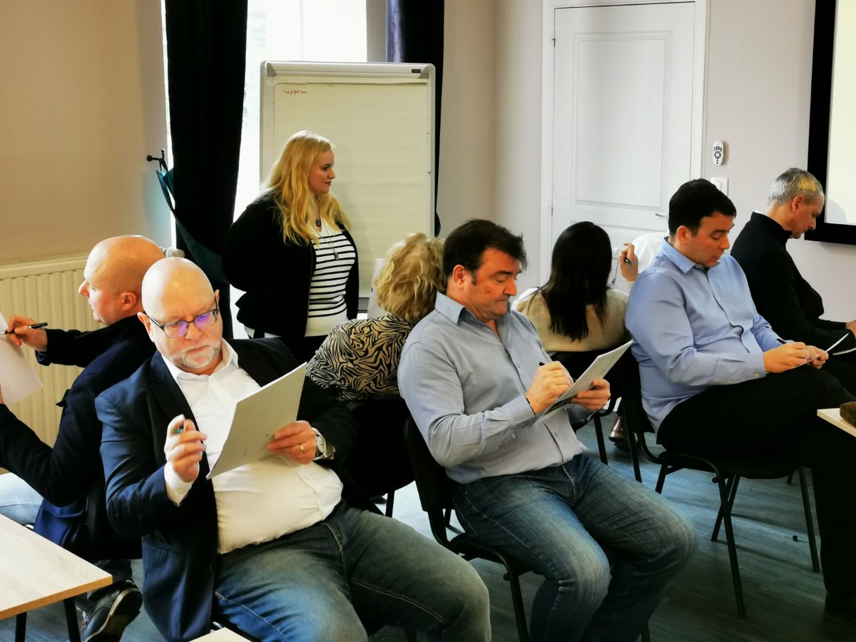 lauraiulia80's tweet photo. @STAINLESS_Group Exceptional leaders know  how to integrate power, collaboration, and influence to more  effectively lead their organizations. Read more here: https://t.co/faTk6PDPdv https://t.co/riJksW09HY