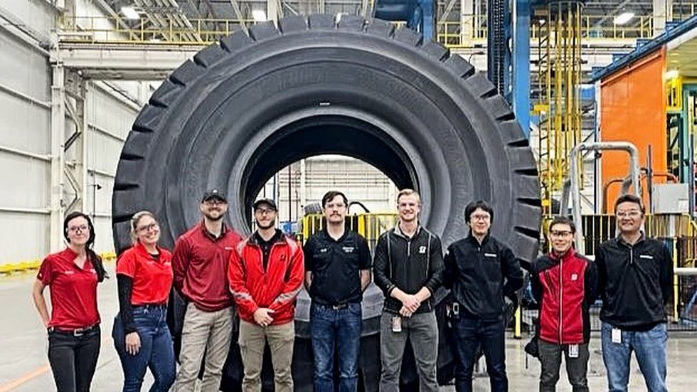 im_mining's tweet photo. .@BridgestoneUS expands domestic production of its #MasterCore #miningtyres in the US with the 53/80R63 & 59/80R63 sizes at its OTR plant in Aiken County, SC which it says is a marriage of product & facility both designed with #sustainability in mind https://t.co/iGqLcT3tbo https://t.co/Cn84UP0bbH