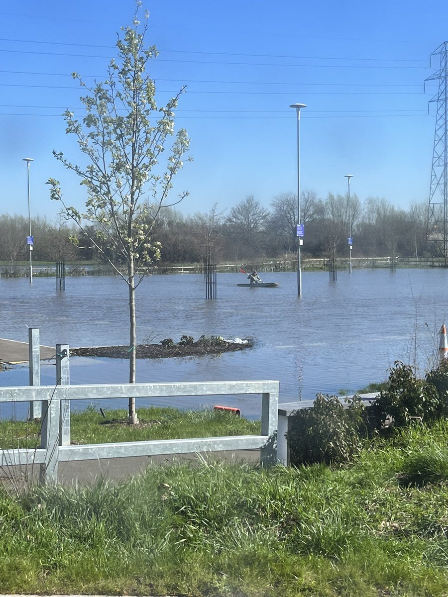 The new Seacourt Paddle &amp; Ride service is up and running for the school holidays! #Oxford