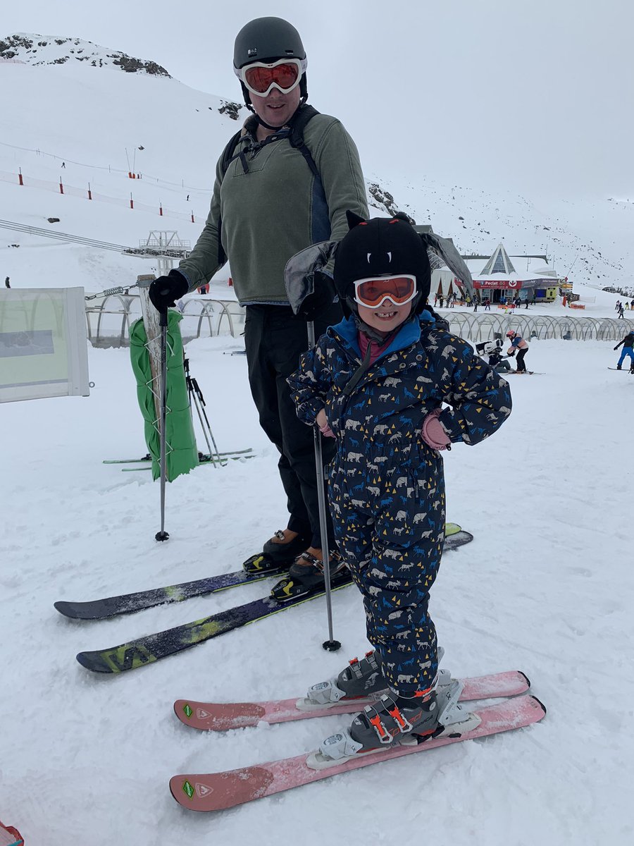 3Vallees_france's tweet photo. We love sharing our #PhotosdeFans taken around our wonderful playground by our #3Vaddicts
📷 @Beacon_School 
📷 @BaggottClaire 
📷 @SeverMM 
📷 @CNeskens 
#Les3Vallees #InfiniteMountainExperiences https://t.co/RKtLM9n8lh
