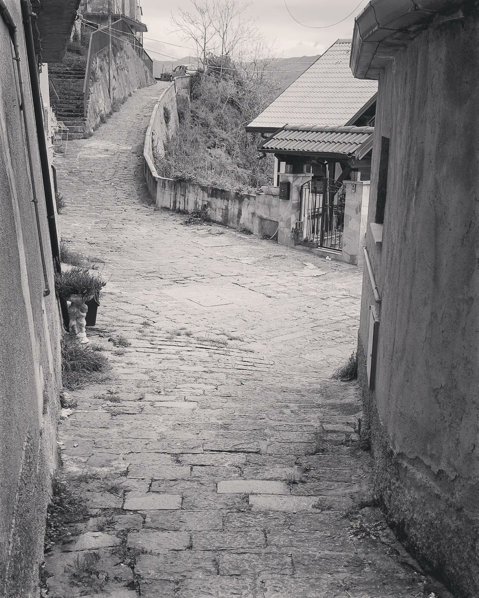 Delta28Pavels's tweet image. Martirano! Paesino della Calabria! 
"A Marturano!" Cit. Popolare dei vecchi paesani. XD

#martirano #marturano #paesino #calabria #italia #italy