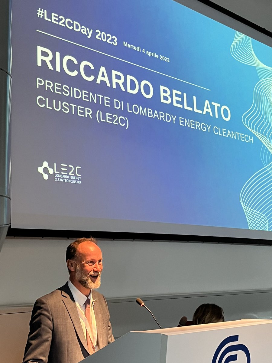 LE2Cluster's tweet image. Il neo eletto Presidente di LE2C @r_bellato sottolinea l’importanza delle azioni concrete che il Cluster intraprende a sostegno della #sostenibilità #ambientale ed #energrtica🌱e si impegna a portarle avanti con grande vigore. 

#LE2CDay2023 #CER