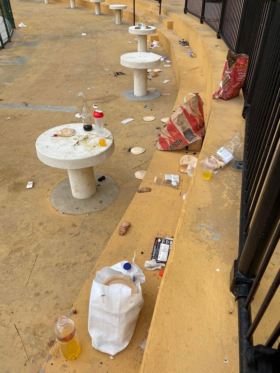 ThinkingGreenGI's tweet photo. Camp Bay was jetwashed and cleaned in time for Easter.  But this is how our hard-working Beaches team found it this morning.   No words necessary. https://t.co/g3pxolyjjP
