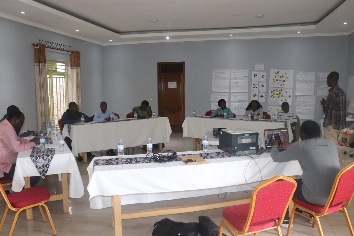KabgayiCaritas's tweet image. Happening at Ganza Motel-Kamonyi district, Through #COWASAK II project under implementation by @KabgayiCaritas, there held a three days training of trainers on WASH,with the aim of #enhancing community water and sanitation practices through Kamonyi WASH promotors.