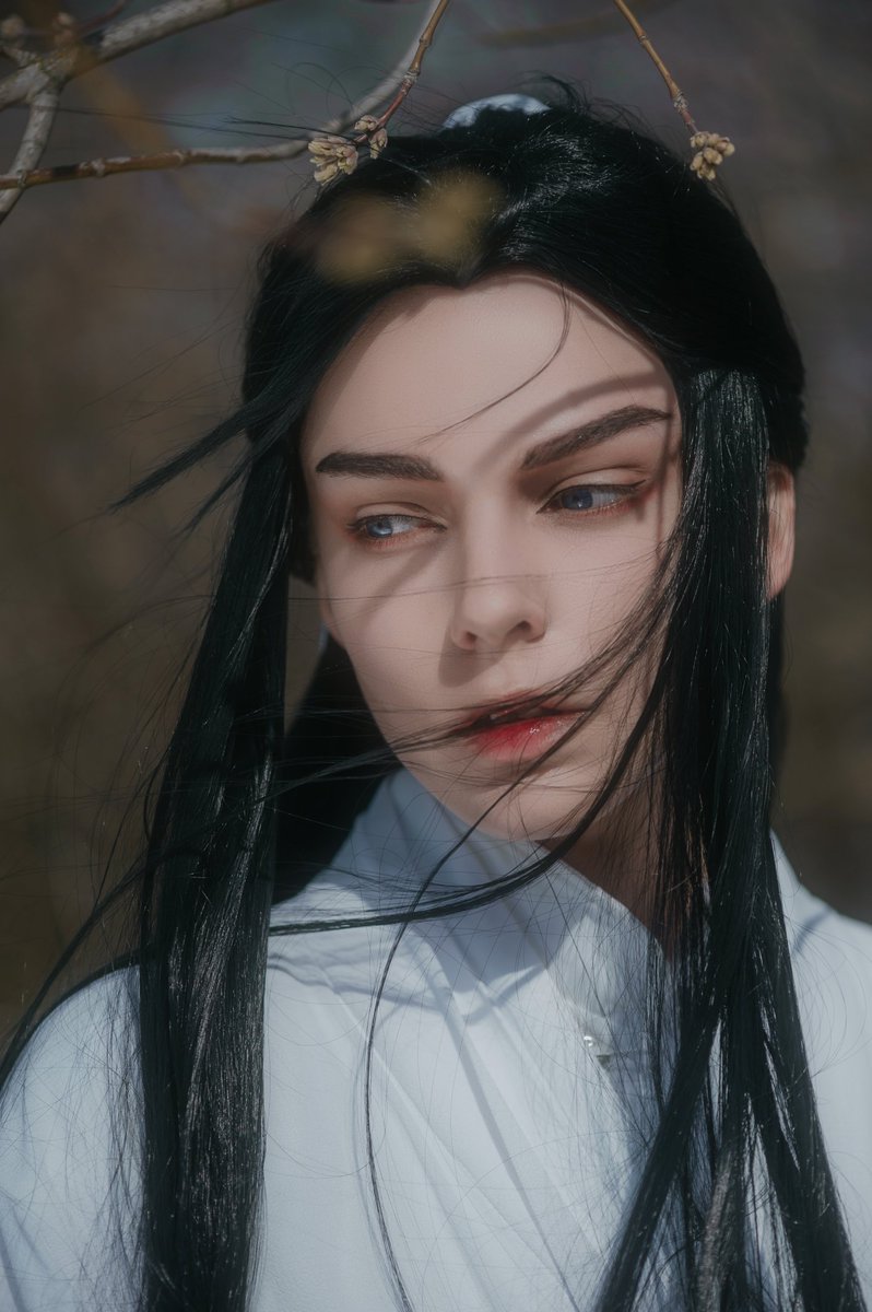 _hella_real's tweet image. "where the teacher was, a fire burned.
 where Chu Wanning was, it was light."

Pt.2
Photo by gorgeous 🙏🏻 @TreeMasala
Costume, wig by ✨ @_Helg_
Special thanks to 🤍 @lery_days
#erha #2ha #huskyandhiswhitecatshizun #Chuwanning #immortality