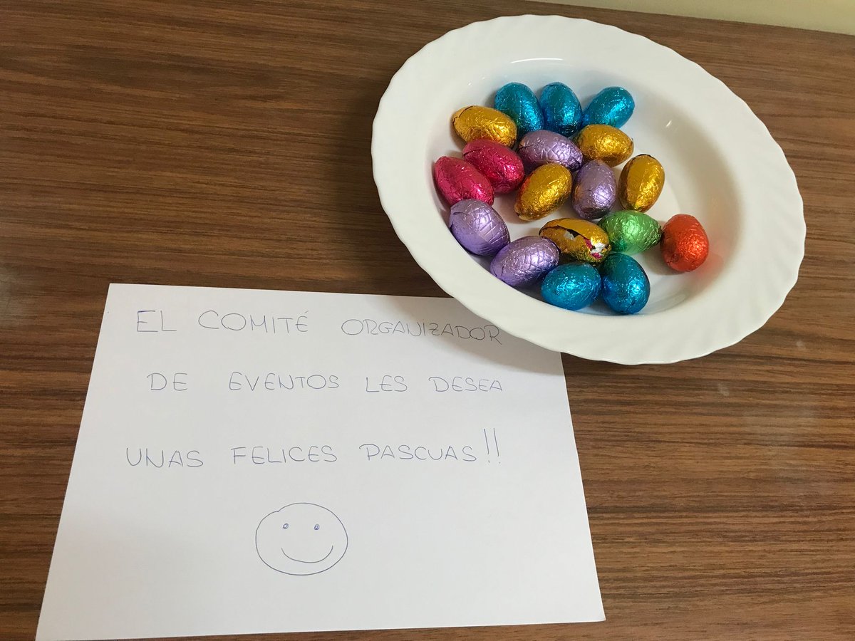 Muy contentos de tener al mejor "comité organizador de eventos"!!!! 
Os deseamos una felices vacaciones de Pascua.