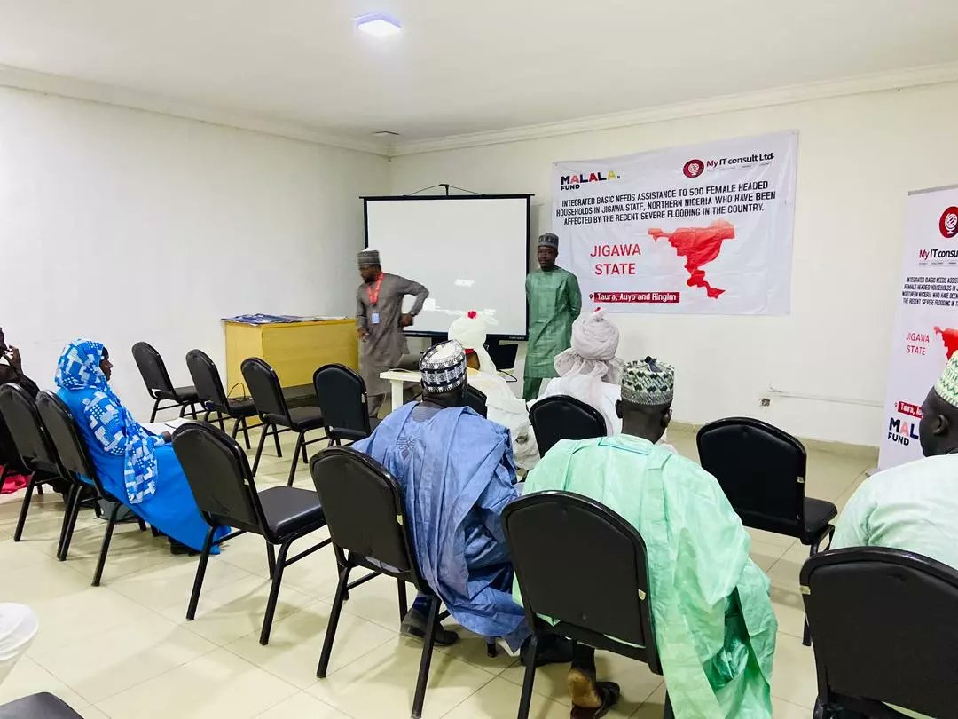 myitconsult's tweet photo. On our @MalalaFund Integrated Basic Need Assistance Project to Flood Affected Households in Jigawa State.
@myitconsult team are leading a Consultative Meeting today with Stakeholders comprising of community and religious leaders from Taura, Auyo and Ringim.
#malalafund #myit https://t.co/f9sX1aiHfH