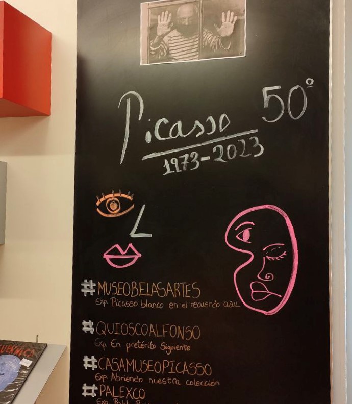 bibcoruna's tweet photo. O 8 de abril de 1973 falece Pablo Ruiz Picasso en Mougins, Francia. Hoxe, 50 anos despois, queremos seguir destacando a súa traxectoria con outra mostra, desta vez na Biblioteca Durán Loriga.
#CelebraciónPicasso #AnoPicasso #AñoPicasso #bduranloriga #RecomendamosBMC #mostras https://t.co/3q5ElJGX7G