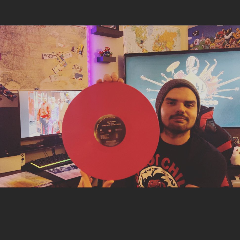 Check out our new @chillipipers 
'Return of the Dream Canteen' #limitededition LP
1/3000, unpackaging and review on our @crossingacesmedia YouTube channel, Link in our bio!
#rhep #record #lp #redhotchilipeppers #returnofthedreamcanteen