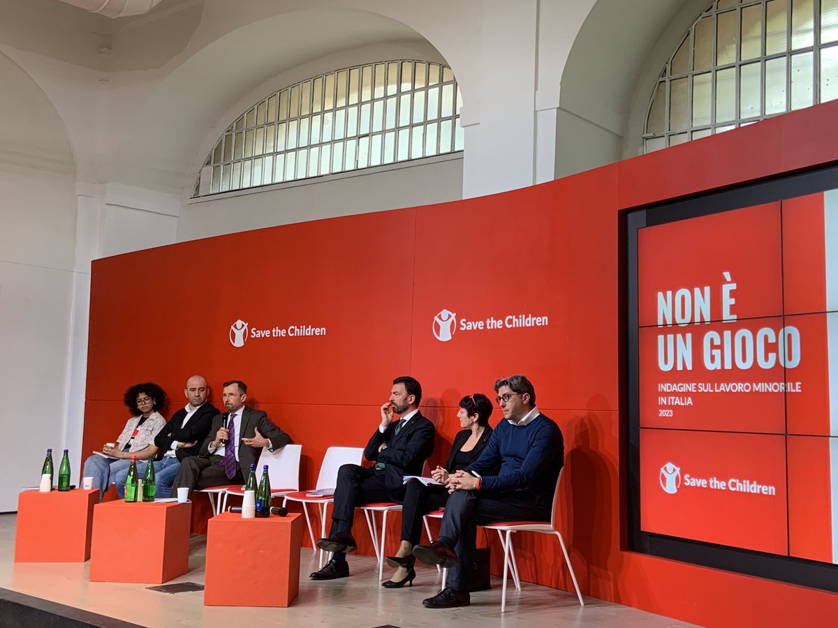 Questi dati ci impongono di farci alcune domande: dove eravamo che non ce ne siamo accorti? Perché non abbiamo usato i dati che abbiamo da tempo per aiutare questi ragazzi? Perché la scuola non è fatta per questi ragazzi? <a href="/R_Ricci_INVALSI/">Roberto Ricci</a> presidente <a href="/Invalsi_social/">Invalsi</a> #noneungioco