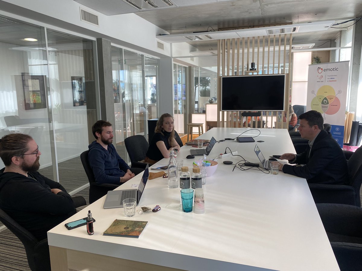 J+1 des Boosterdays pour les startups de la #PromoPrintemps2023 🚀 🌻
<a href="/digihelp_france/">DigiHelp</a> , #EntreArtisans, #MiddlewareEditions et #Pixaid rencontrent nos experts pour challenger leur solution.

Merci aux équipes de @emotic pour l'accueil  🙌
#startup #accompagnement #acceleration