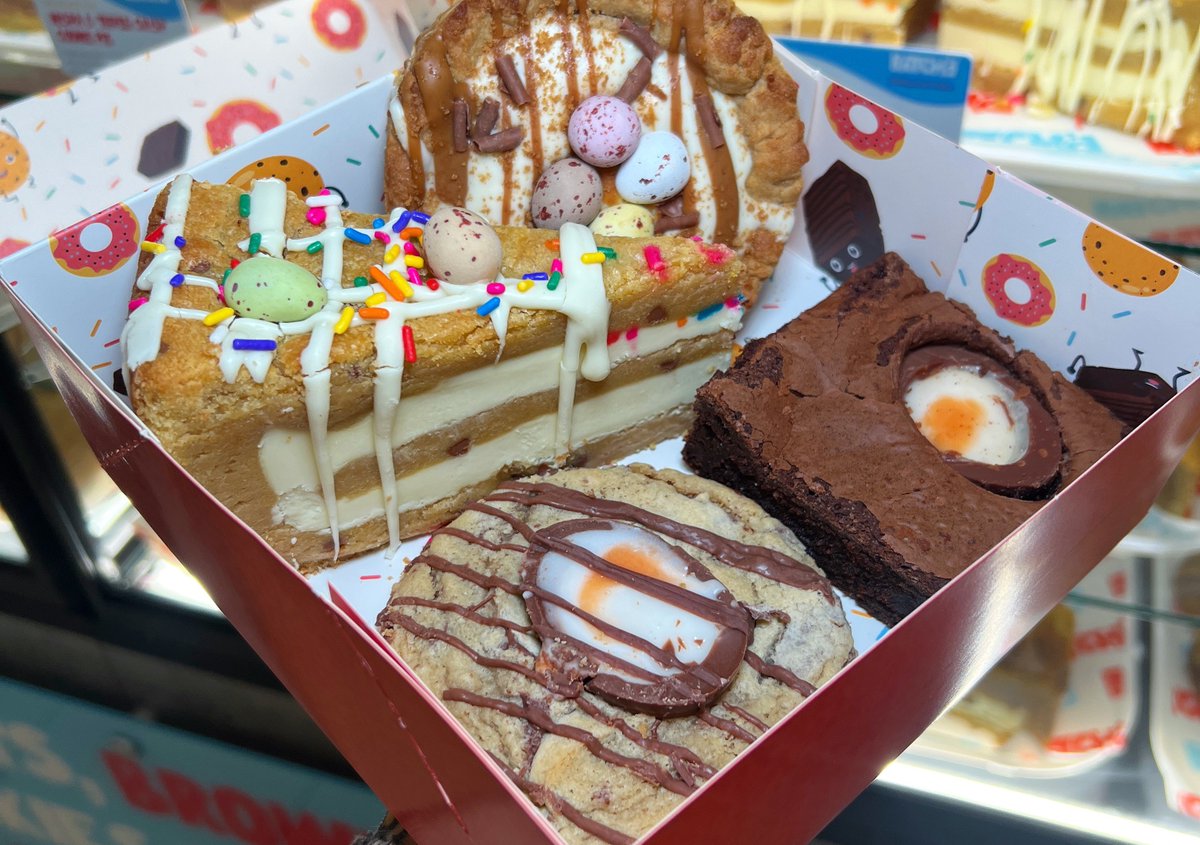 SpaceandPeople's tweet photo. New Blog Post📝: Sweet Treat Retailers Take The Cake
Our latest blog post looks at how pop-up retail is a beneficial option for sweet treat and dessert retailers in the UK!
Read the full blog post here: https://t.co/Tb6bUL2Dk4
#blogpost #retailblog #bakery #shoppingcentre https://t.co/48MLNr8EbO