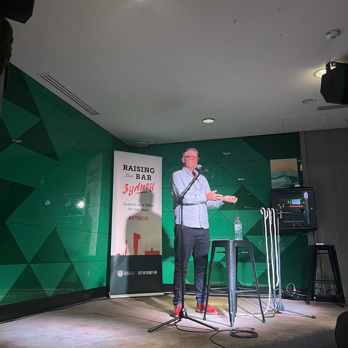 sydney_business's tweet image. LIVE: @mikeseymour discusses how AI is creating digital humans &amp;amp; what this means for the future of work at Hermann’s Bar for @RTBEvent #RTBSYD @Sydney_Uni