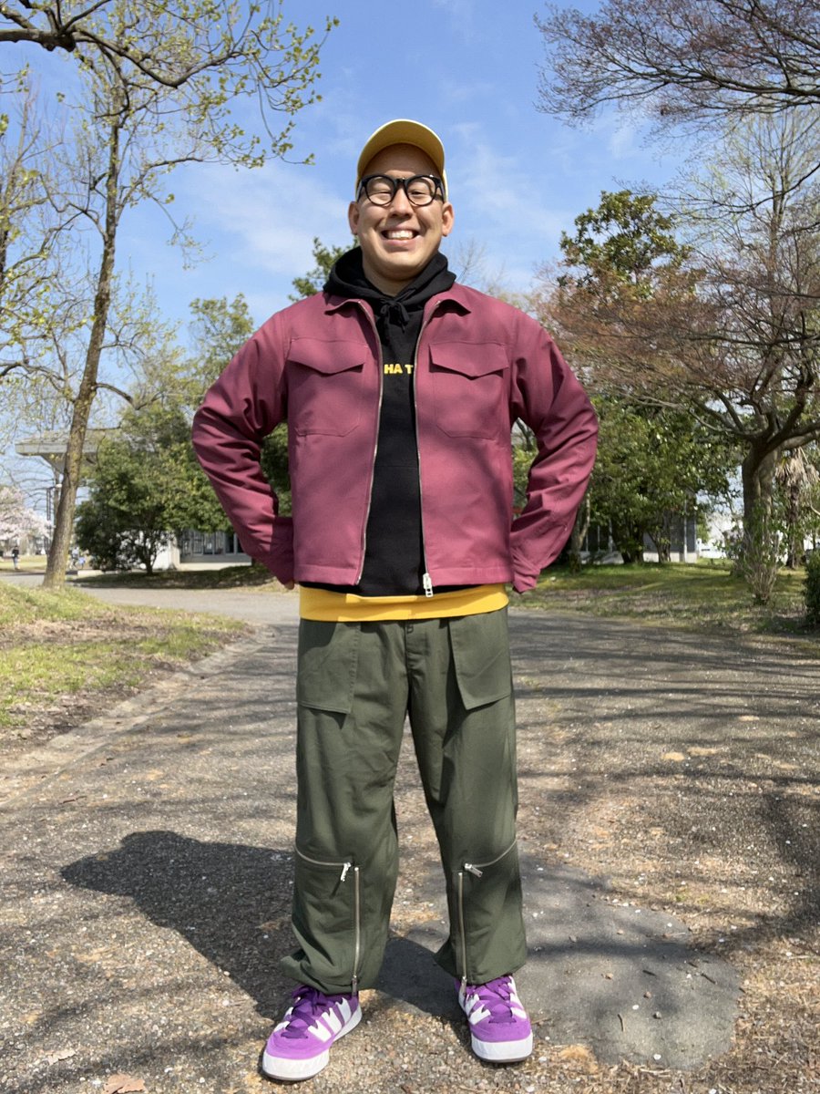 nobiyamamoto's tweet photo. 春コーデ🍆 おじさん 🥸
#ノビコーデ
🧢: #starterblacklabel
🧥: #ttt_msw
パーカー🧥: #bokuhatanosii × #nikoand
👖: #undercover × #gu
👟: #adidas https://t.co/bo9mB3wM5y