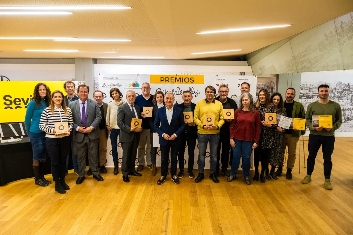 ¿Conoces a los ganadores de los premios <a href="/Bikefriendly_es/">Bikefriendly</a> 2023?

Estuvimos en #Sevilla acompañando a nuestros aliados en la entrega de los premios a ayuntamientos y empresas por su impulso a la #movilidad cotidiana en #bicicleta junto a la <a href="/RedCiudadesBici/">RedBici 🚲</a>

asociacionambe.com/premios-bikefr…