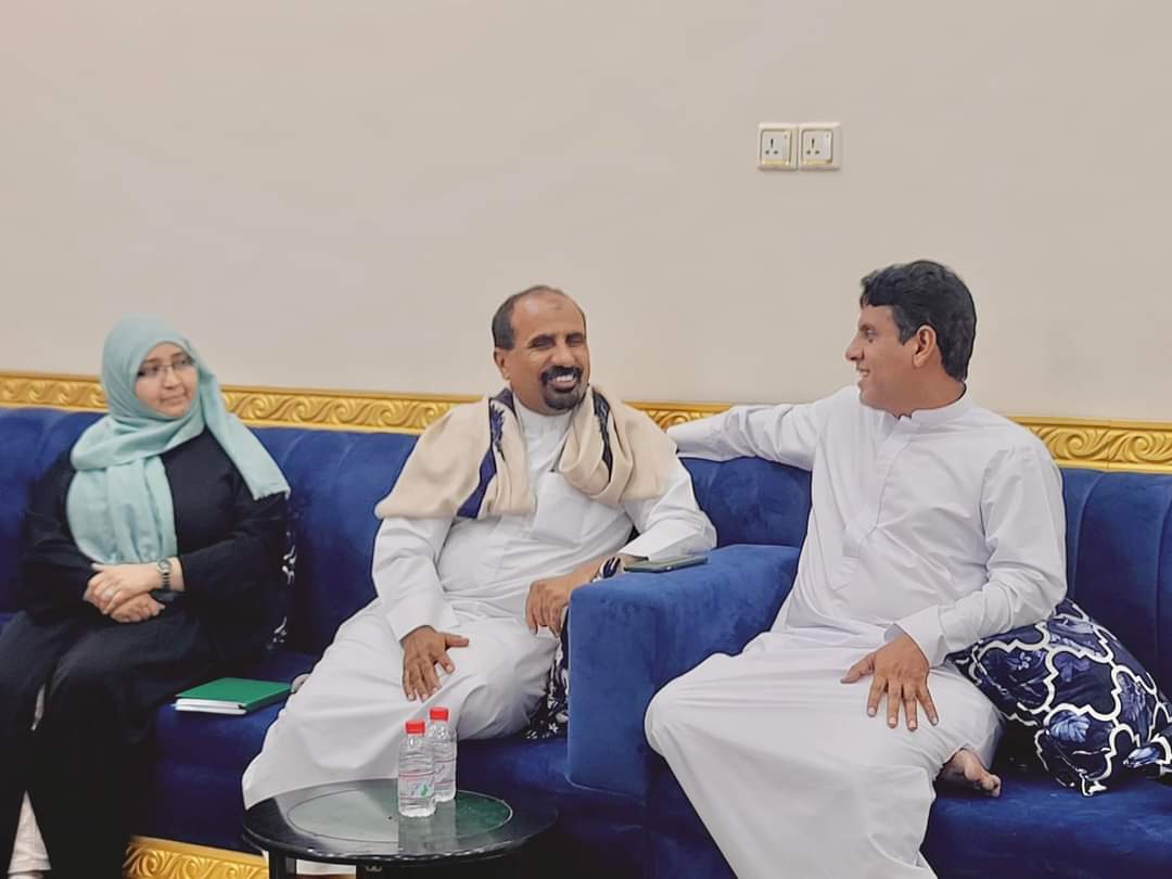 eymanAlMahri's tweet photo. الشيخ راجح باكريت يقدم " 10 " مليون لصندوق "صحة مهري" https://t.co/ZTTjKSauB8