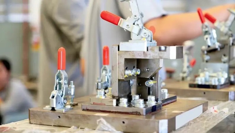 SMVINA CO.,LTD (@sheetmetal_vi) on Twitter photo We offer a wide range of switch clamps for a wide range of industries. All switch clamps are available in mild steel or stainless steel zinc plate. See more here: smvina.com/danh-muc-san-p… BUY ONLINE | BUY DIRECT | NO MINIMUM ORDER info@smvina.com #MACK ON #CLICK #LATCH ONLY We offer a wide range of switch clamps for a wide range of industries. All switch clamps are available in mild steel or stainless steel zinc plate. See more here: smvina.com/danh-muc-san-p… BUY ONLINE | BUY DIRECT | NO MINIMUM ORDER info@smvina.com #MACK ON #CLICK #LATCH ONLY