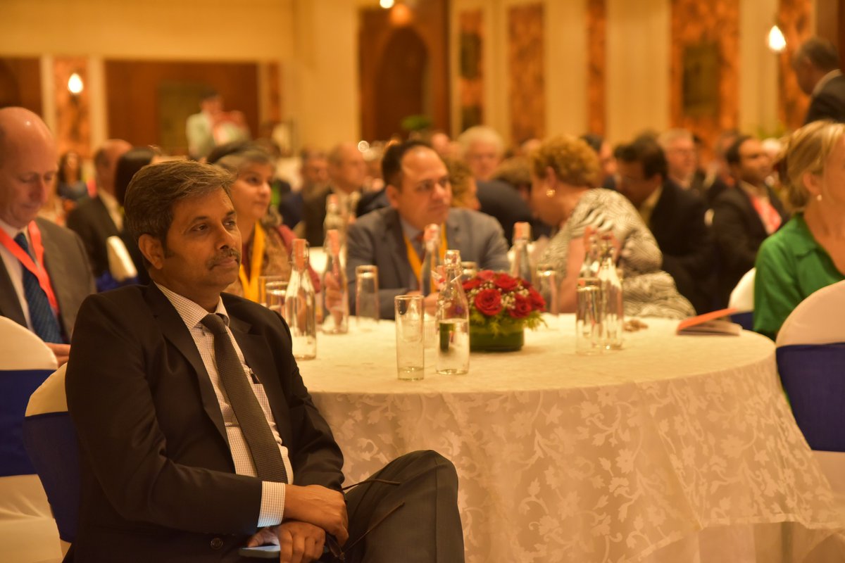cleanganganmcg's tweet image. In the August presence of Mr @gssjodhpur &amp;amp; Mr @markharbers, Hardt Hyperloop &amp;amp; TuTr signed an MoU to achieve interoperable #HyperloopTechnology between #Europe &amp;amp; #India. This&apos;ll foster joint efforts in development, demonstration, de-risking &amp;amp; deployment of hyperloop technology.