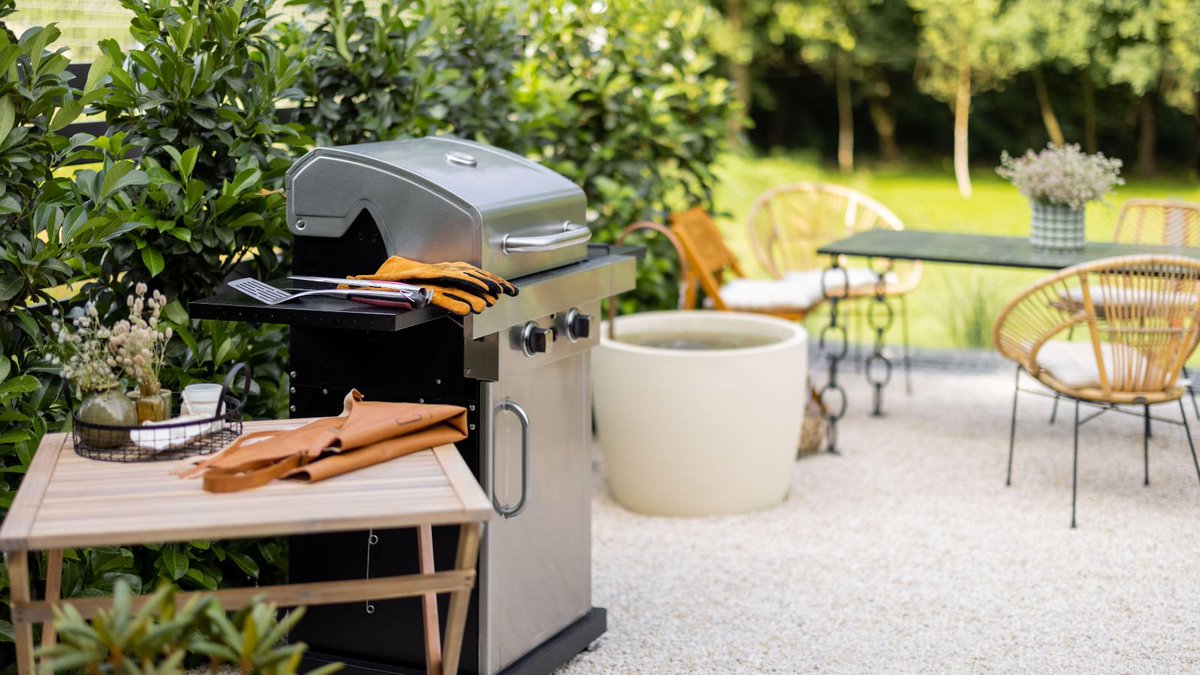 NylaHomeBlog's tweet photo. How to clean a rusty griddle – 4 steps to a summer-perfect grill top - Cleaning and cooking experts share how to clean a rusty griddle for a fresh cooktop for summer

https://t.co/V4MHysOe8C
#nylahome #homedecortips #homeimprovement #home #homeblog https://t.co/qAPpRQUKQZ