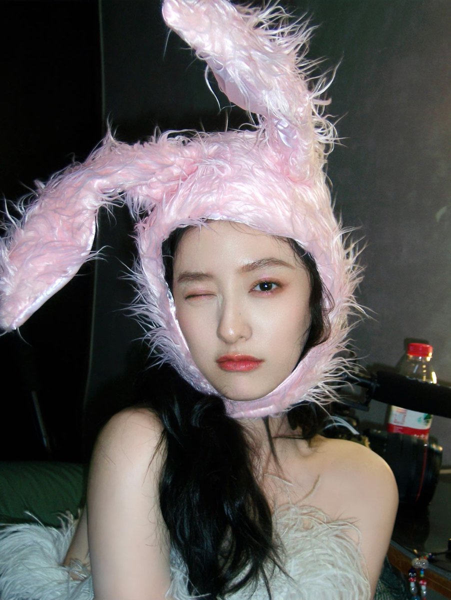 cdrama tweets on Twitter: "#HuLianxin shares new snaps More - https