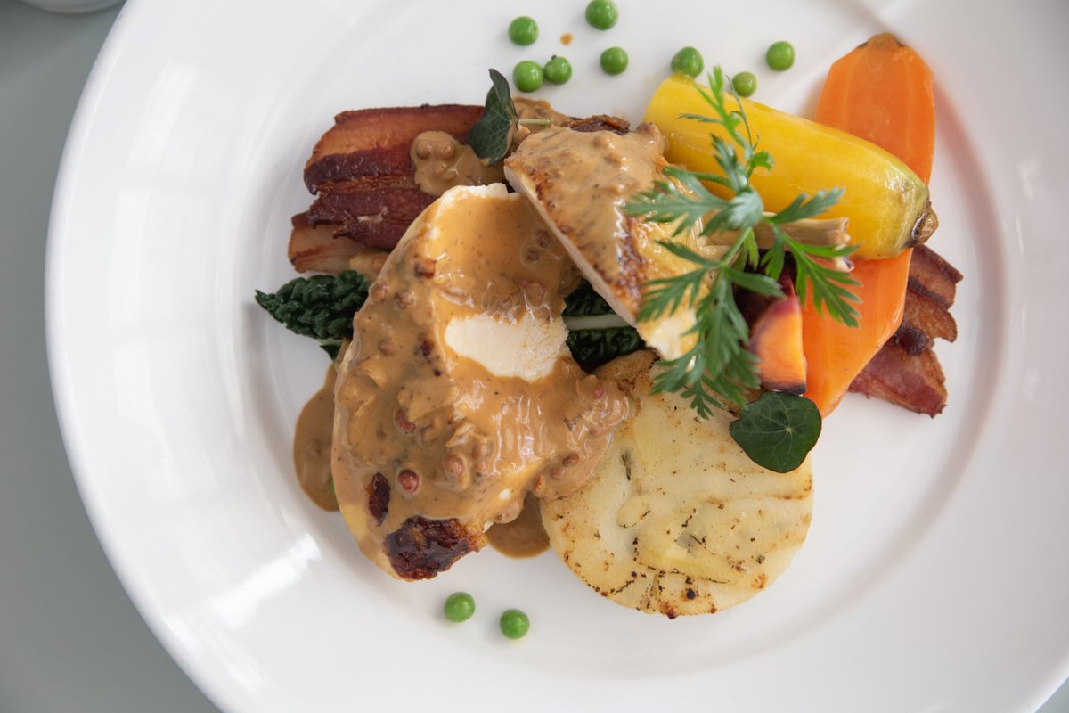 Although we’re not open on Sundays, our restaurant diary is filling up for the start of April as families reunite during the Easter holidays. Book now and get a date in the diary to catch up with your nearest and dearest!

manningshotels.co.uk/restaurant/ 
#EasterHoliday #ManningsTruro